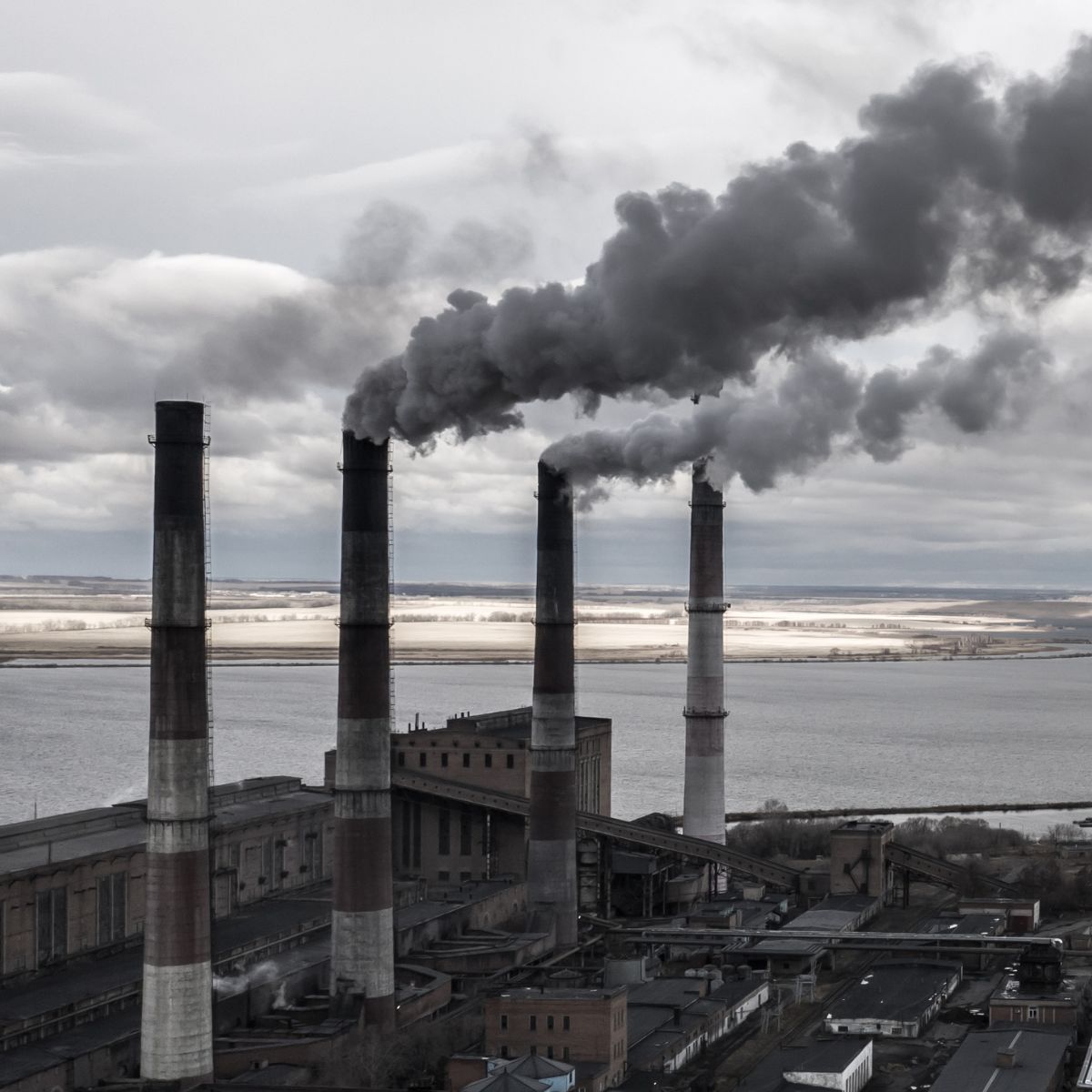 A picture of a coal-fired power plant. Get more from Macroclimate® 50, our analysis of the top 50 publicly-traded owners of coal-fired power plants in developed markets, China, and India.