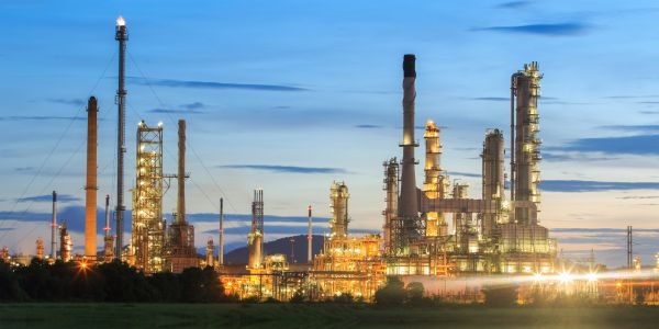 An image that depicts and oil and gas refinery. Learn more about our transition intelligence metrics and data for institutional investors.